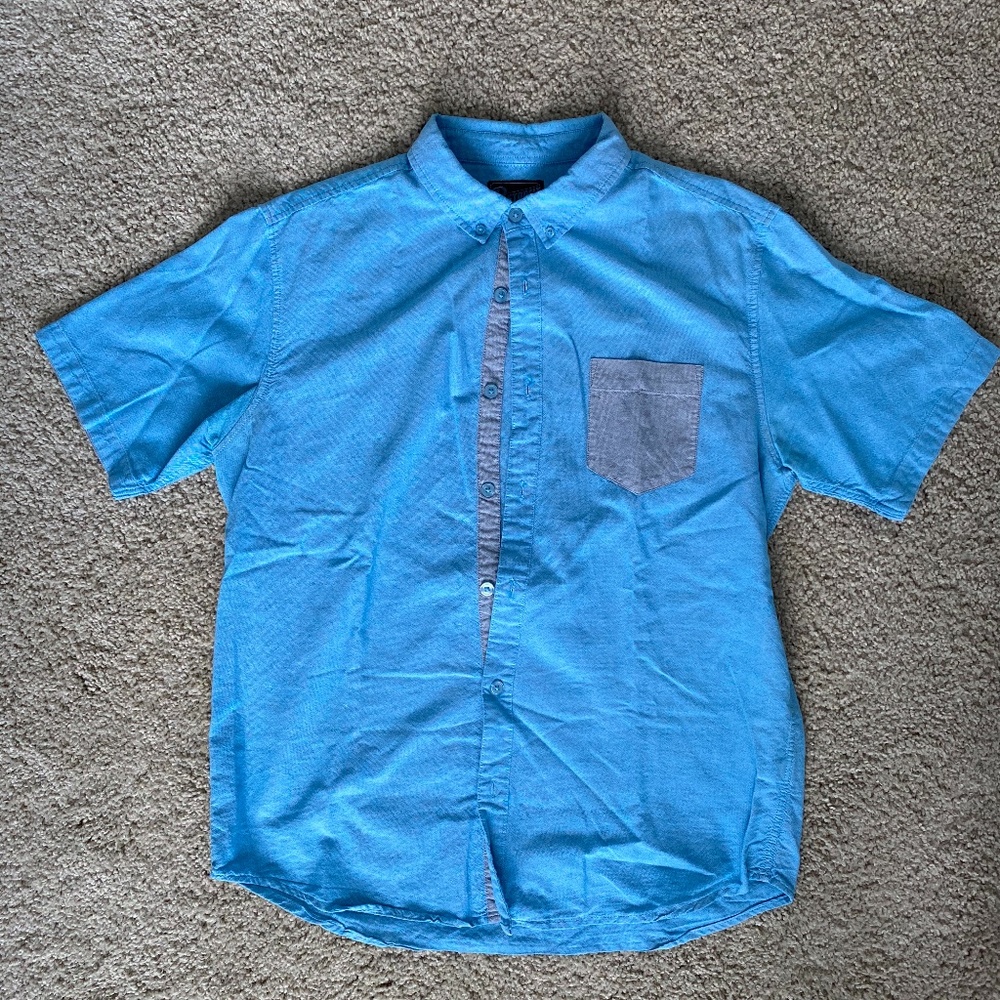 Retrofit Short-Sleeve Button Down Shirt